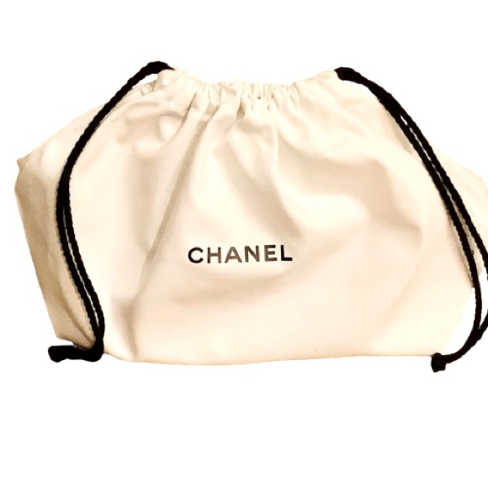 NWOT 💯% Authentic CHANEL Makeup Pouch!